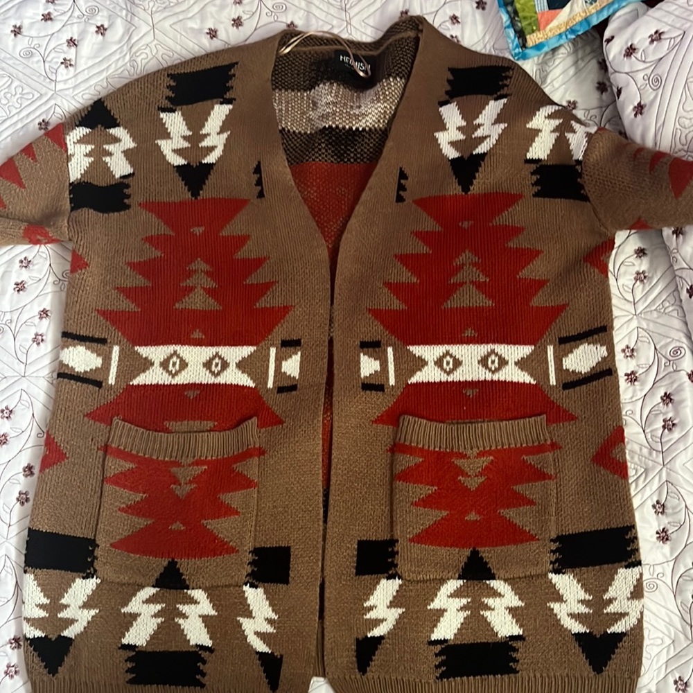 Warm sweater with some wear   Recycling my closet